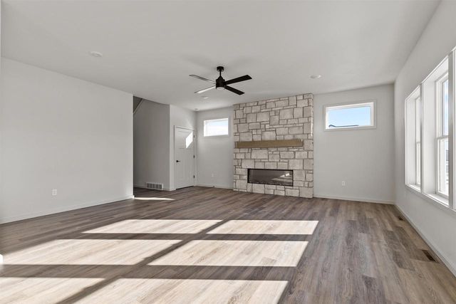 3755 E GLADIOLUS PLACE, Appleton, WI 54913