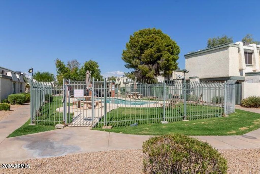 9054 N 51ST Lane, Glendale, AZ 85302