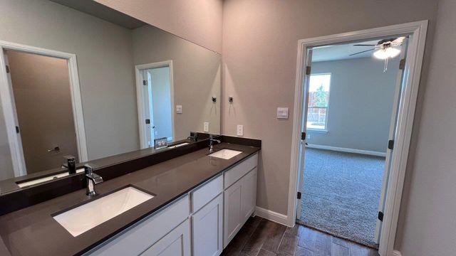 109 MEDINA Lane, Rhome, TX 76078