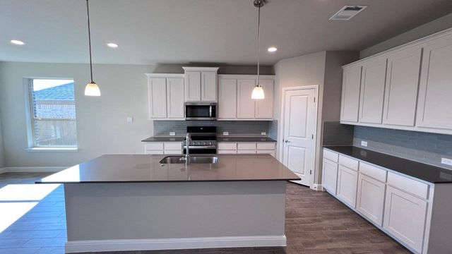 109 MEDINA Lane, Rhome, TX 76078