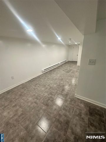 19 Montrose Terrace Ground Floor, Irvington, NJ 07111