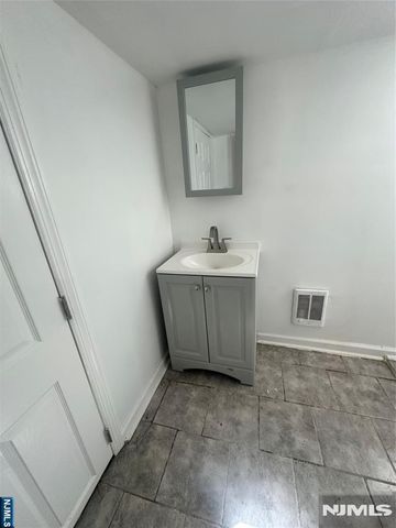 19 Montrose Terrace Ground Floor, Irvington, NJ 07111