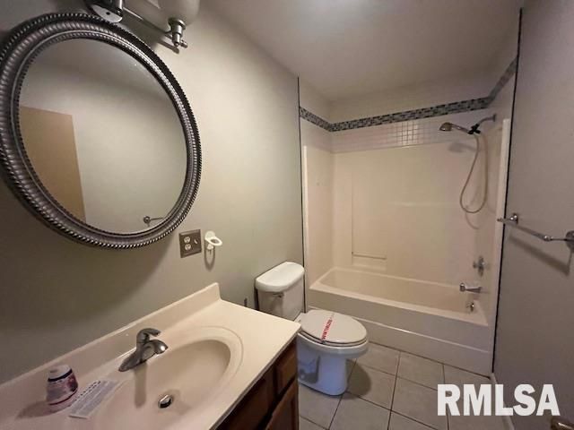 101 N LAWRENCE Street, Desoto, IL 62924