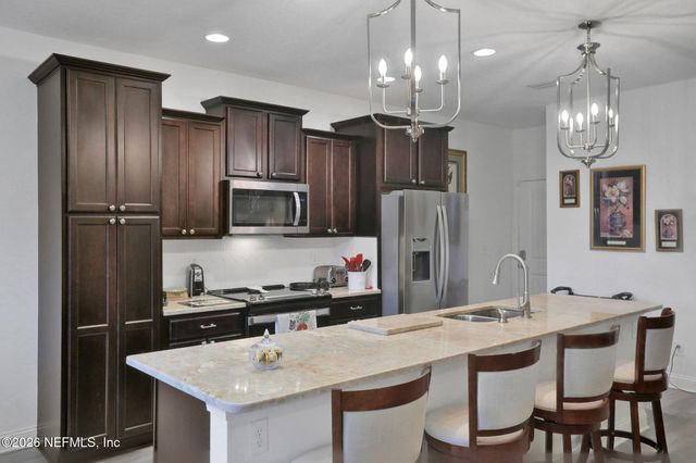 3083 ZEYNO Drive, Middleburg, FL 32068