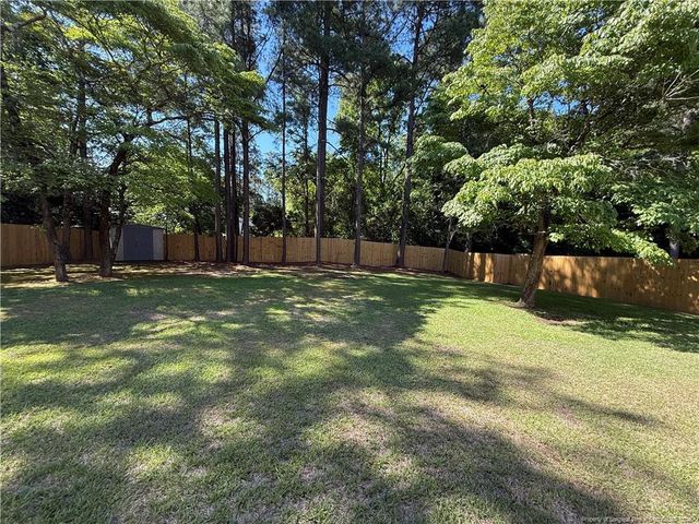 637 Spy Glass Drive, Fayetteville, NC 28311
