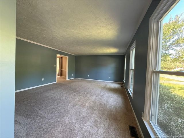 637 Spy Glass Drive, Fayetteville, NC 28311