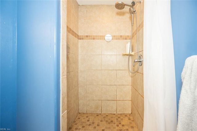 8008 Merritt ST, Norfolk, VA 23518