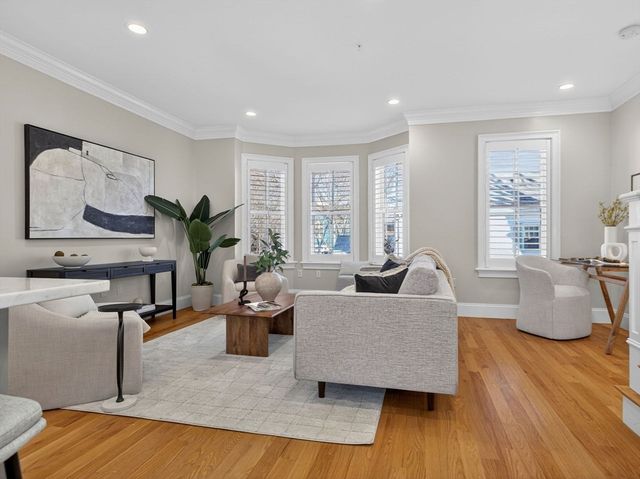 213 Lamartine St 213A, Boston, MA 02130