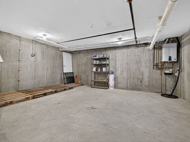 213 Lamartine St 213A, Boston, MA 02130