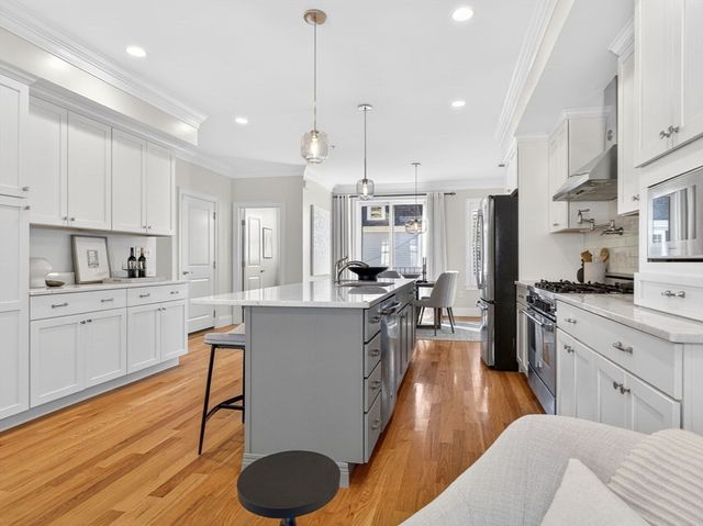 213 Lamartine St 213A, Boston, MA 02130