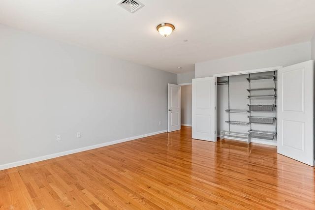 446 Belgrade Ave 208, Boston, MA 02132