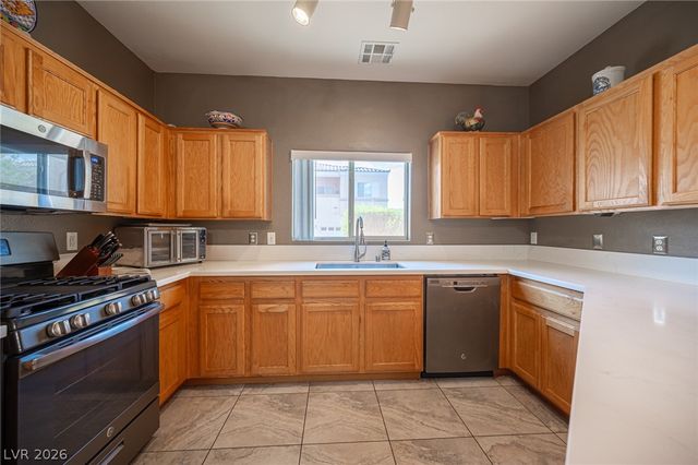 6313 Sandy Ridge Street 101, North Las Vegas, NV 89081