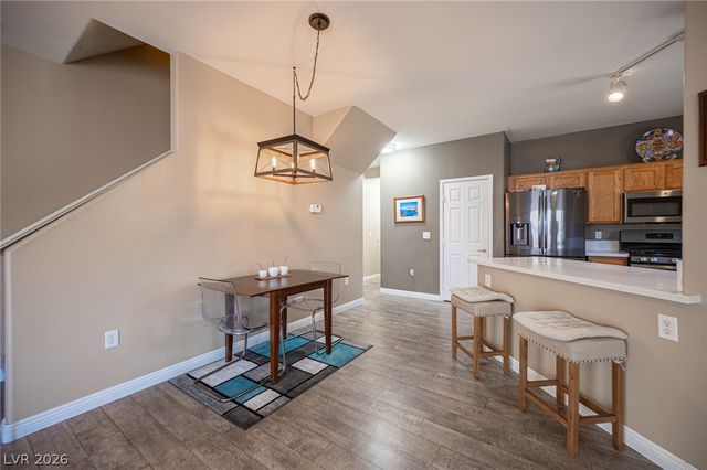 6313 Sandy Ridge Street 101, North Las Vegas, NV 89081