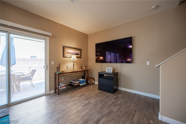 6313 Sandy Ridge Street 101, North Las Vegas, NV 89081