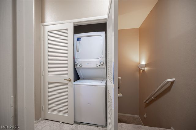 6313 Sandy Ridge Street 101, North Las Vegas, NV 89081