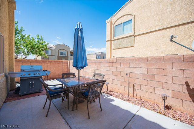 6313 Sandy Ridge Street 101, North Las Vegas, NV 89081