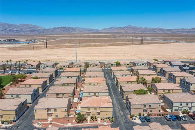 6313 Sandy Ridge Street 101, North Las Vegas, NV 89081