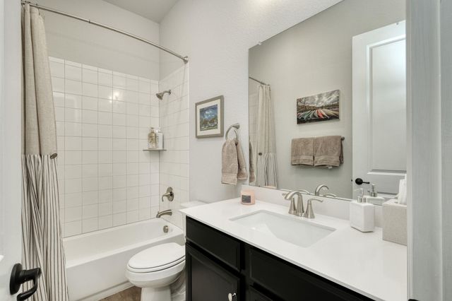 449 Ocate Mesa TRL, Liberty Hill, TX 78642