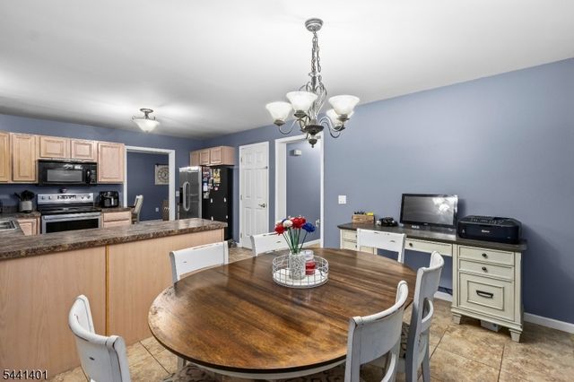 13 Cranberry Ledge Rd, Byram Twp., NJ 07821