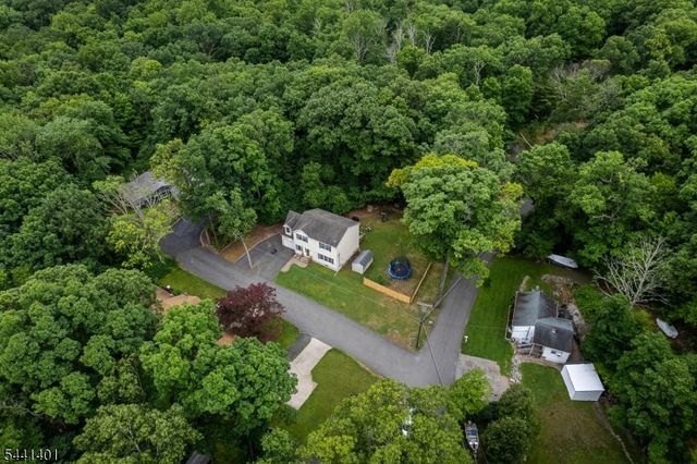 13 Cranberry Ledge Rd, Byram Twp., NJ 07821