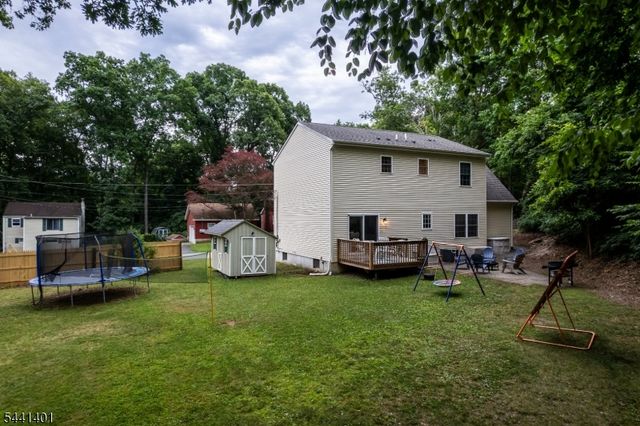 13 Cranberry Ledge Rd, Byram Twp., NJ 07821