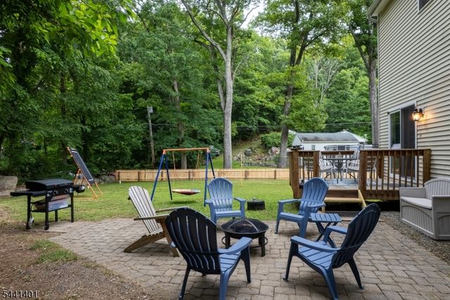13 Cranberry Ledge Rd, Byram Twp., NJ 07821