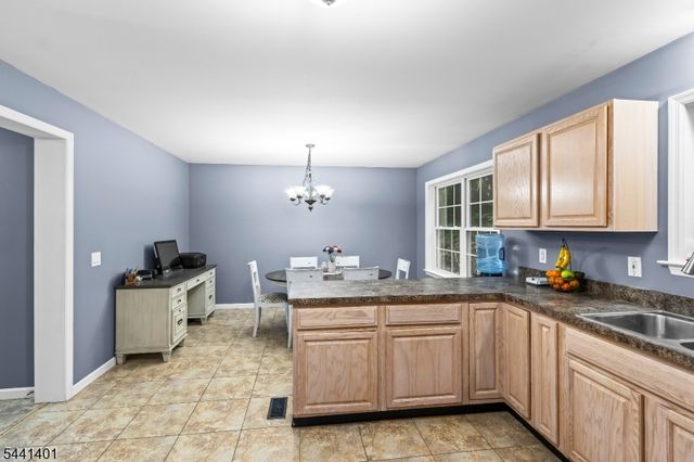 13 Cranberry Ledge Rd, Byram Twp., NJ 07821