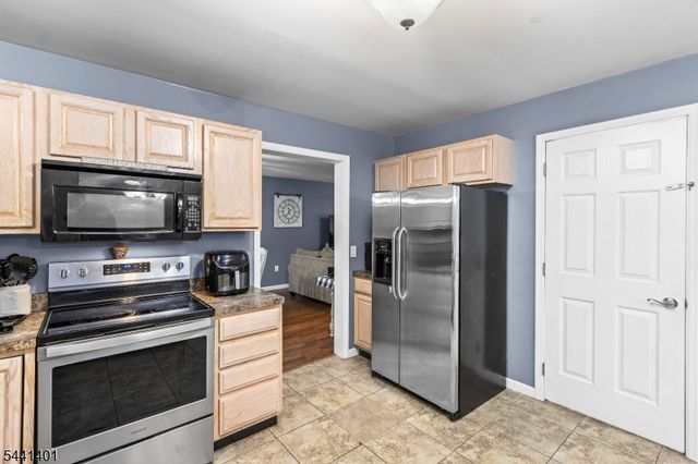 13 Cranberry Ledge Rd, Byram Twp., NJ 07821