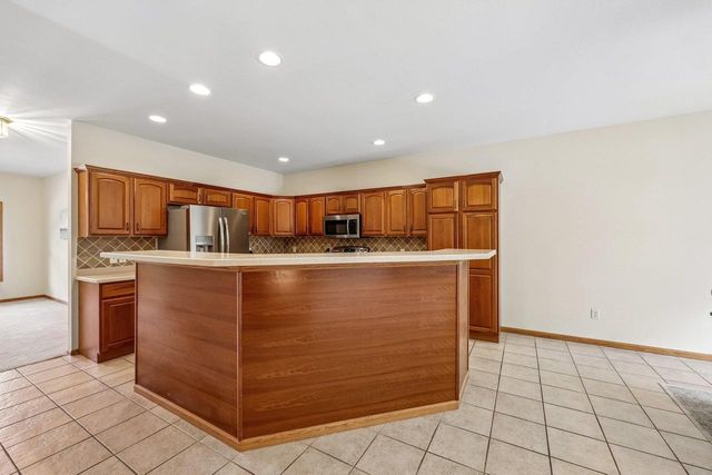 1148 Bluebird Trail, Waunakee, WI 53597