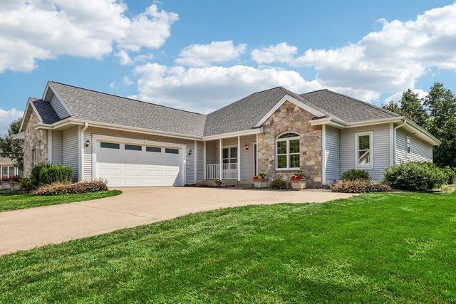 1148 Bluebird Trail, Waunakee, WI 53597