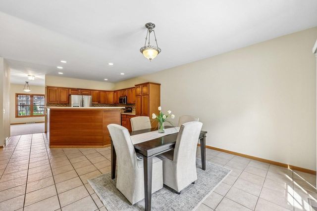 1148 Bluebird Trail, Waunakee, WI 53597