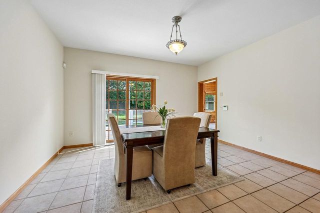 1148 Bluebird Trail, Waunakee, WI 53597