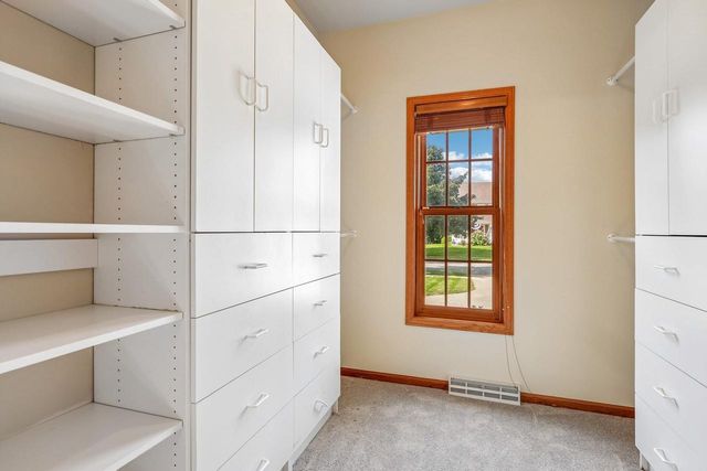 1148 Bluebird Trail, Waunakee, WI 53597