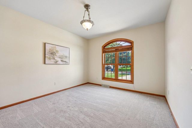 1148 Bluebird Trail, Waunakee, WI 53597