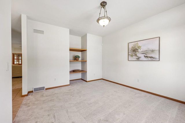 1148 Bluebird Trail, Waunakee, WI 53597