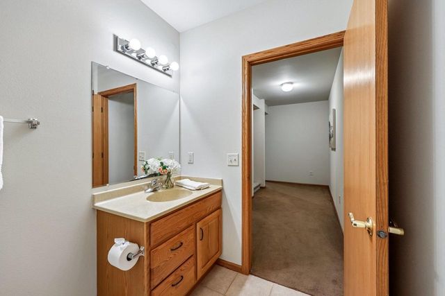 1148 Bluebird Trail, Waunakee, WI 53597