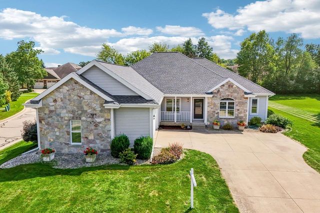 1148 Bluebird Trail, Waunakee, WI 53597