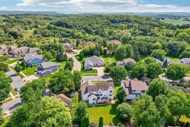 1148 Bluebird Trail, Waunakee, WI 53597