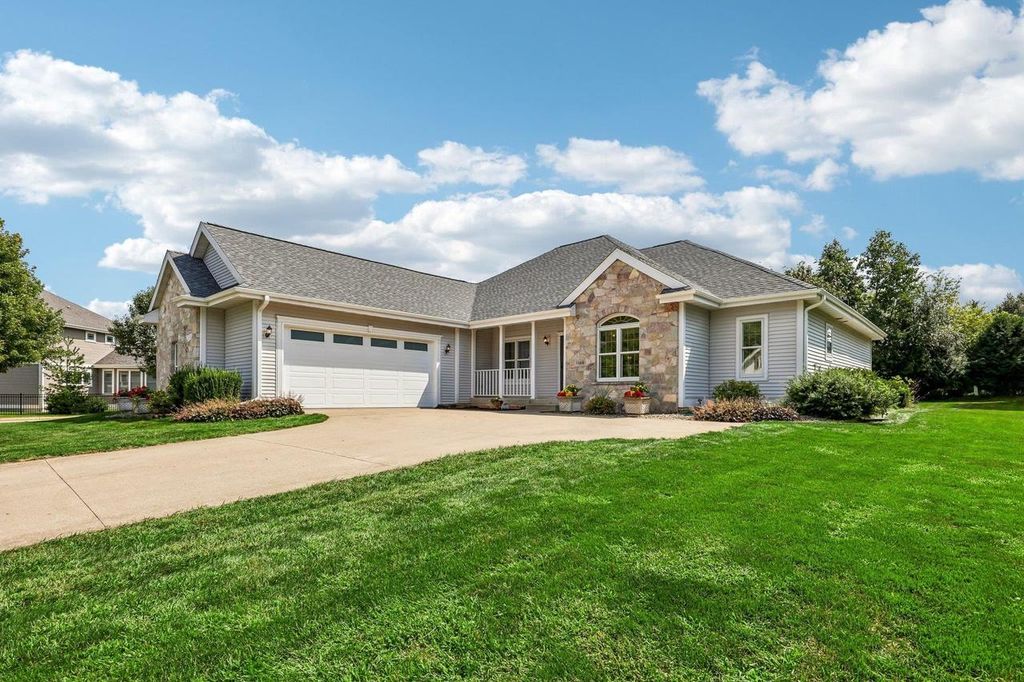 1148 Bluebird Trail, Waunakee, WI 53597