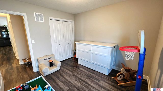 4246 W Rebecca Lane, Lincoln, NE 68528