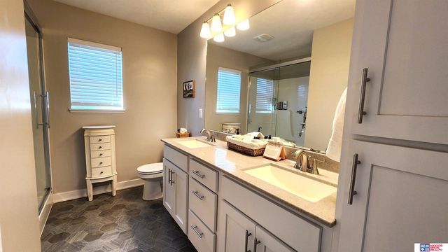 4246 W Rebecca Lane, Lincoln, NE 68528