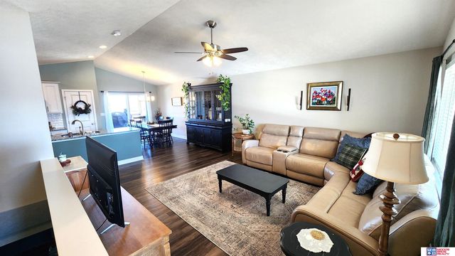 4246 W Rebecca Lane, Lincoln, NE 68528