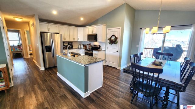 4246 W Rebecca Lane, Lincoln, NE 68528