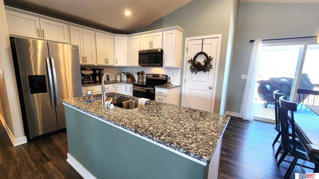 4246 W Rebecca Lane, Lincoln, NE 68528