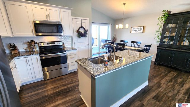 4246 W Rebecca Lane, Lincoln, NE 68528