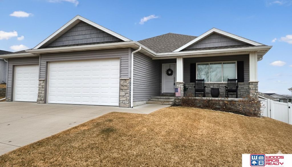 4246 W Rebecca Lane, Lincoln, NE 68528