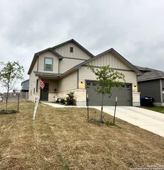10926 LOCKHEED DR., Converse, TX 78109