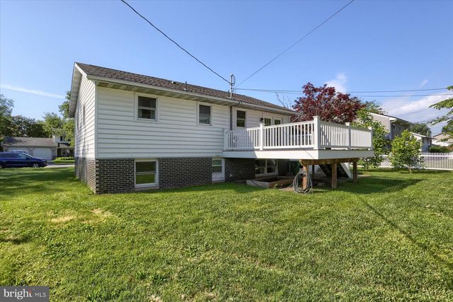 1507 HEMLOCK AVENUE, Carlisle, PA 17013