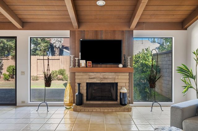 8035 Kingswood Dr, Citrus Heights, CA 95610