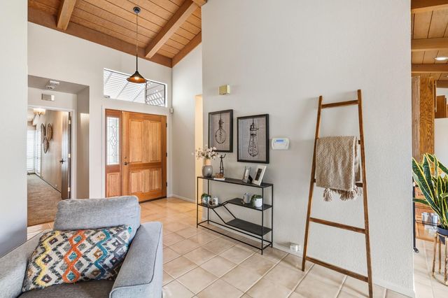 8035 Kingswood Dr, Citrus Heights, CA 95610